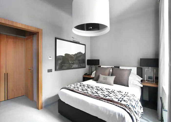 Parioli Place 4*
